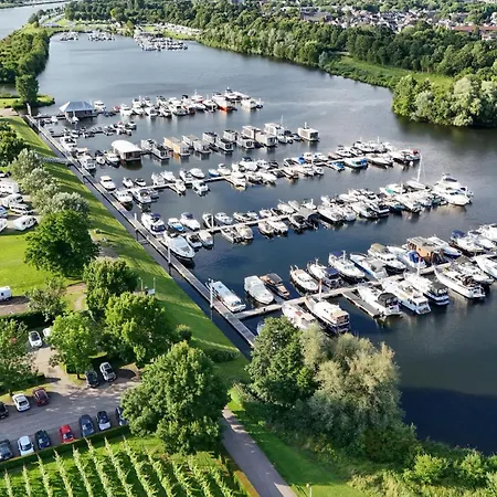 보트호텔 House Boat Tenerife 5*