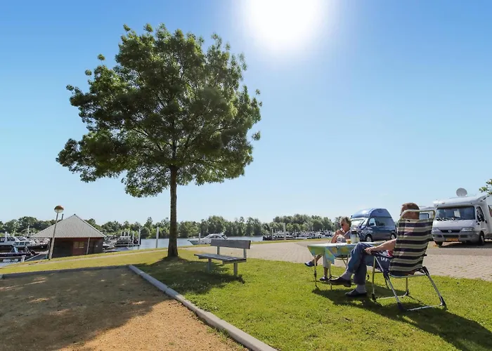 House Boat Tenerife Hotel en barco Maastricht