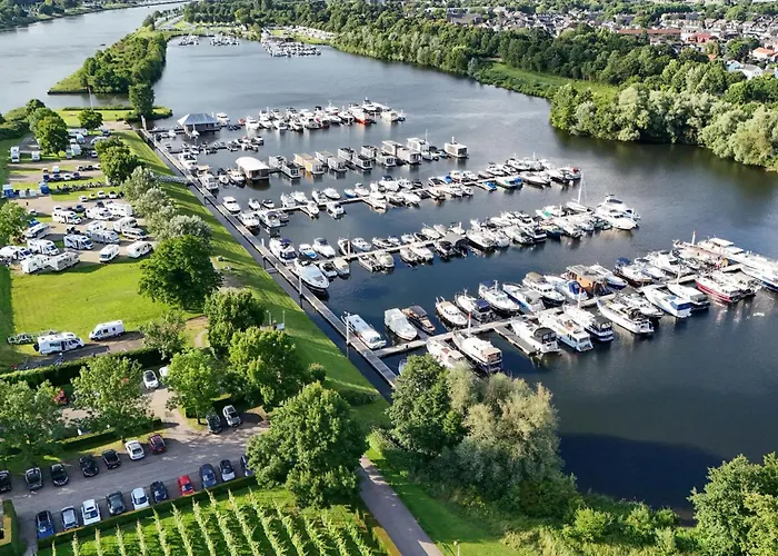 Hotel en barco House Boat Tenerife 5*