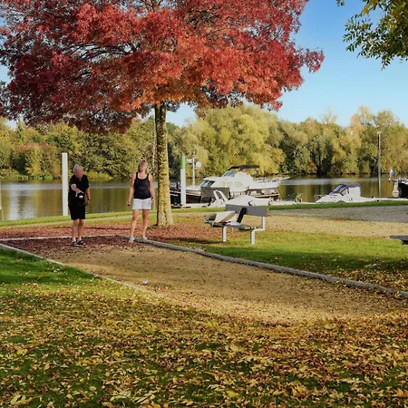 Úszó hotel House Boat Tenerife Maastricht